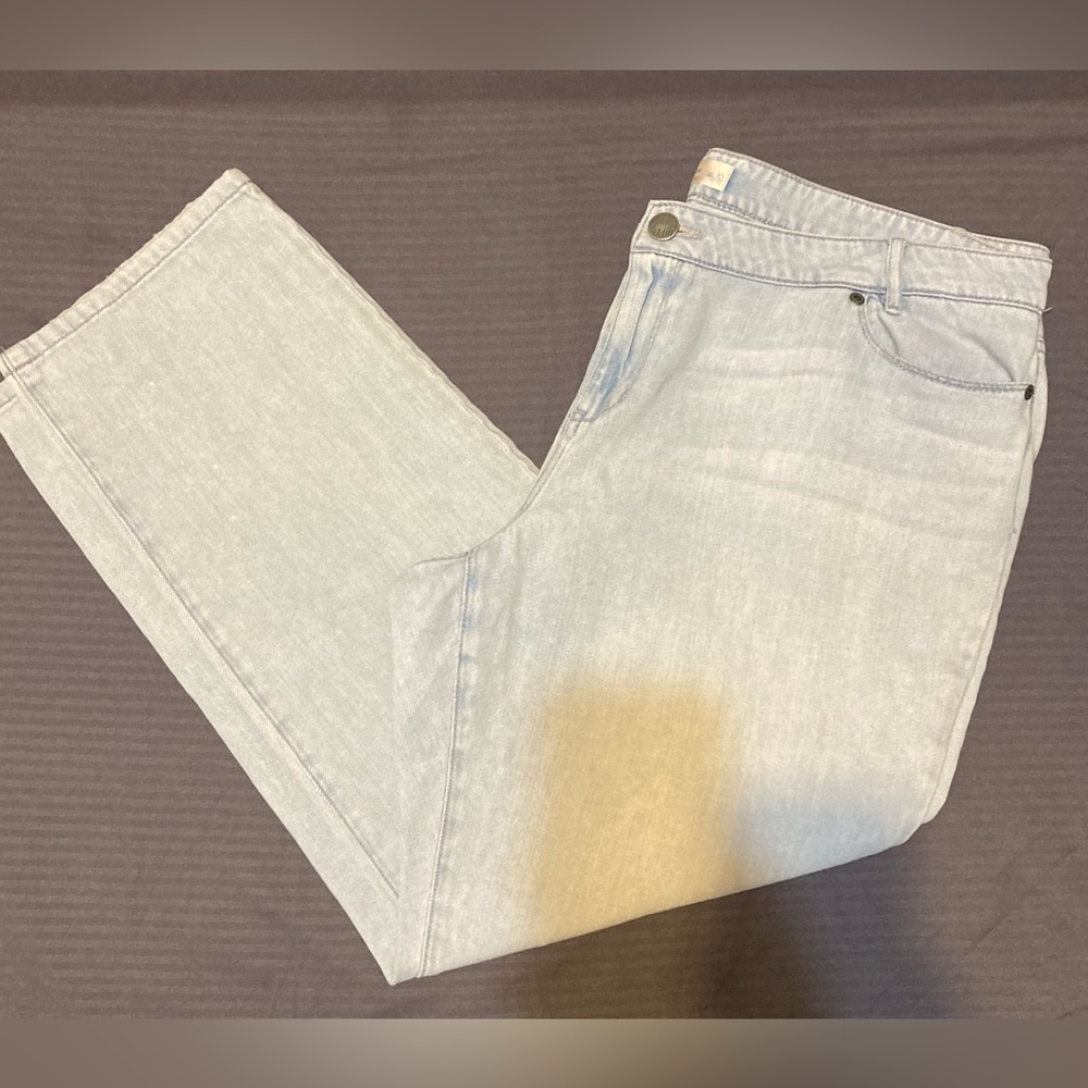 Ladies Size 16 Petite J. Jill Relaxed Leg Boyfriend Light Washed Jeans